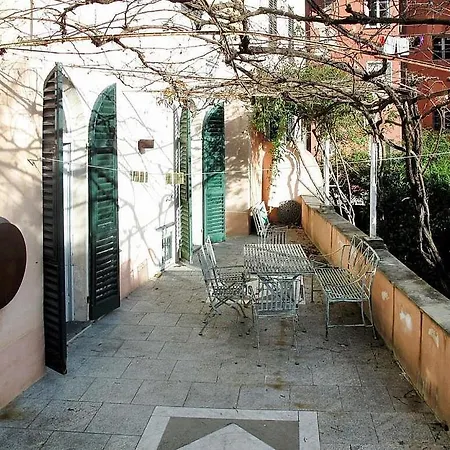 Apartamento Sleeps 8 Finale Ligure