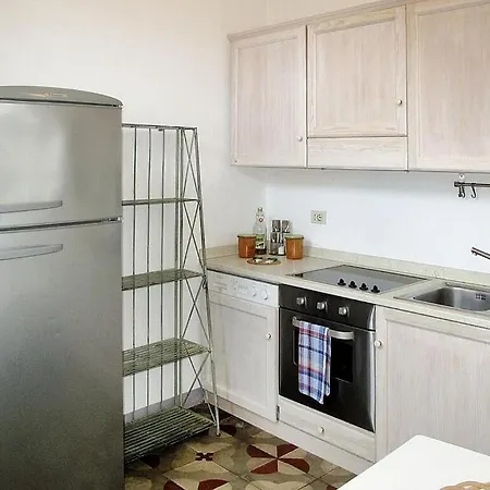 Sleeps 8 * Finale Ligure